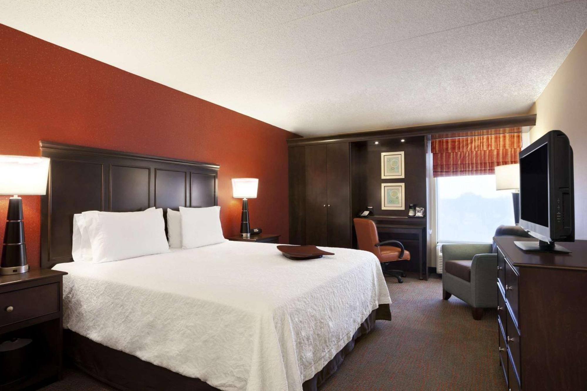 Hampton Inn Chicago-Midway Airport Bedford Park Bagian luar foto
