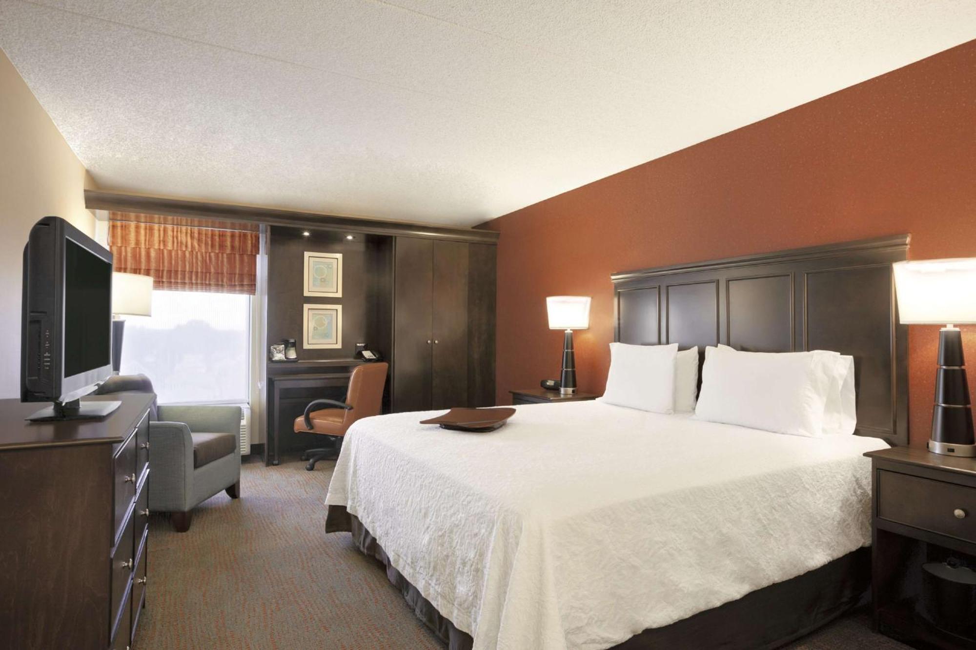 Hampton Inn Chicago-Midway Airport Bedford Park Bagian luar foto