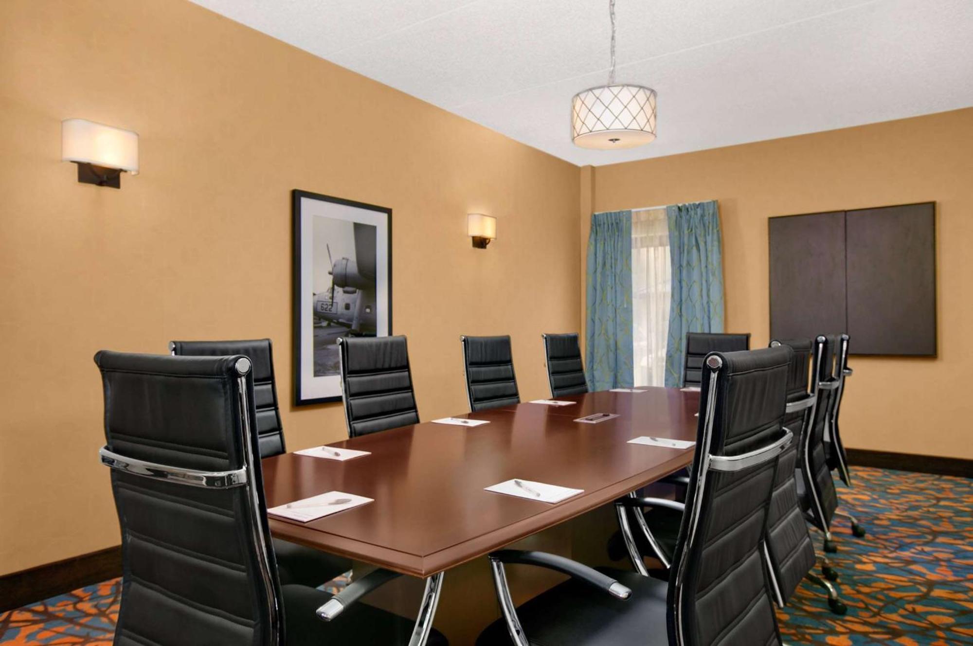 Hampton Inn Chicago-Midway Airport Bedford Park Bagian luar foto