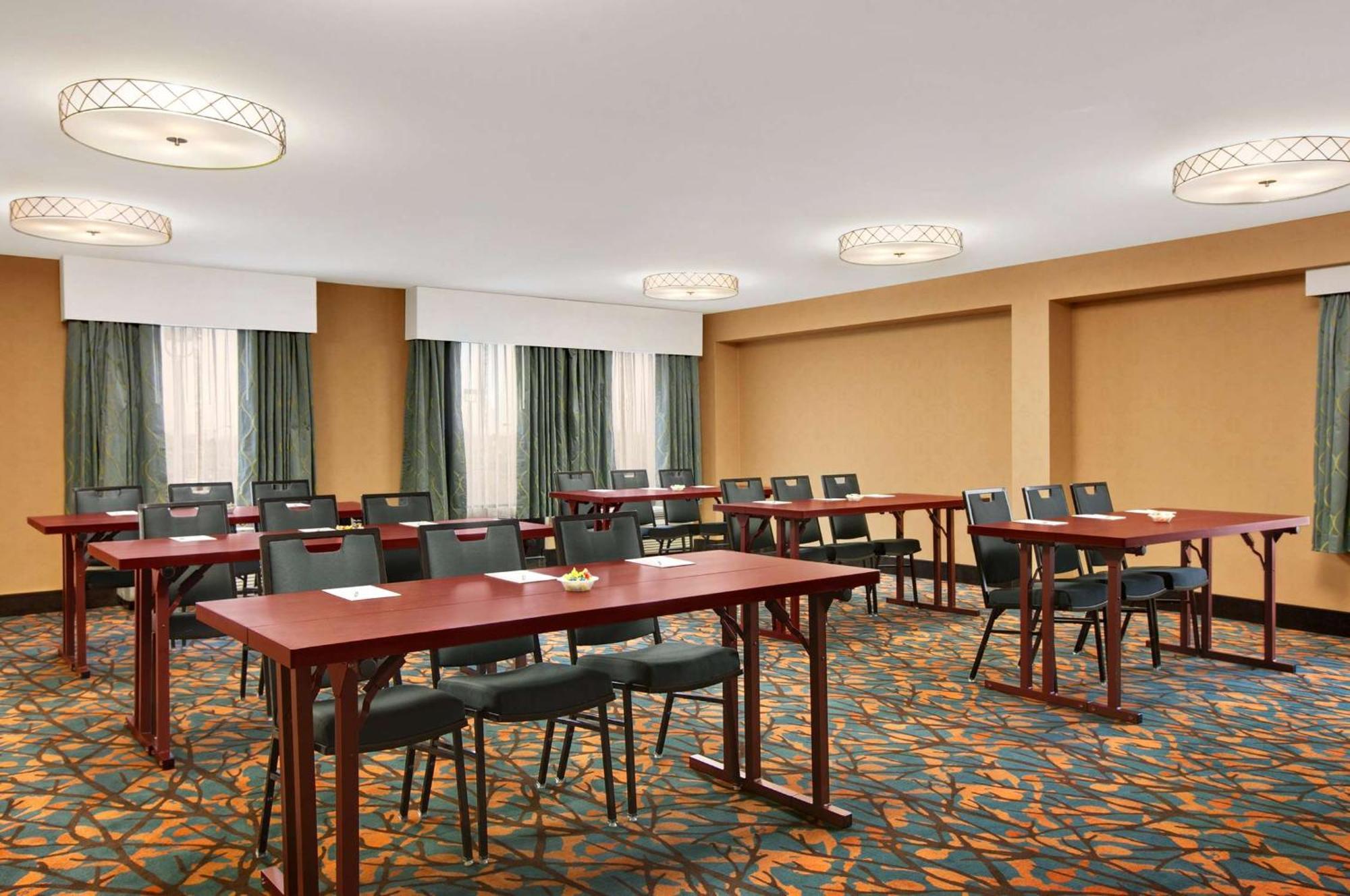 Hampton Inn Chicago-Midway Airport Bedford Park Bagian luar foto