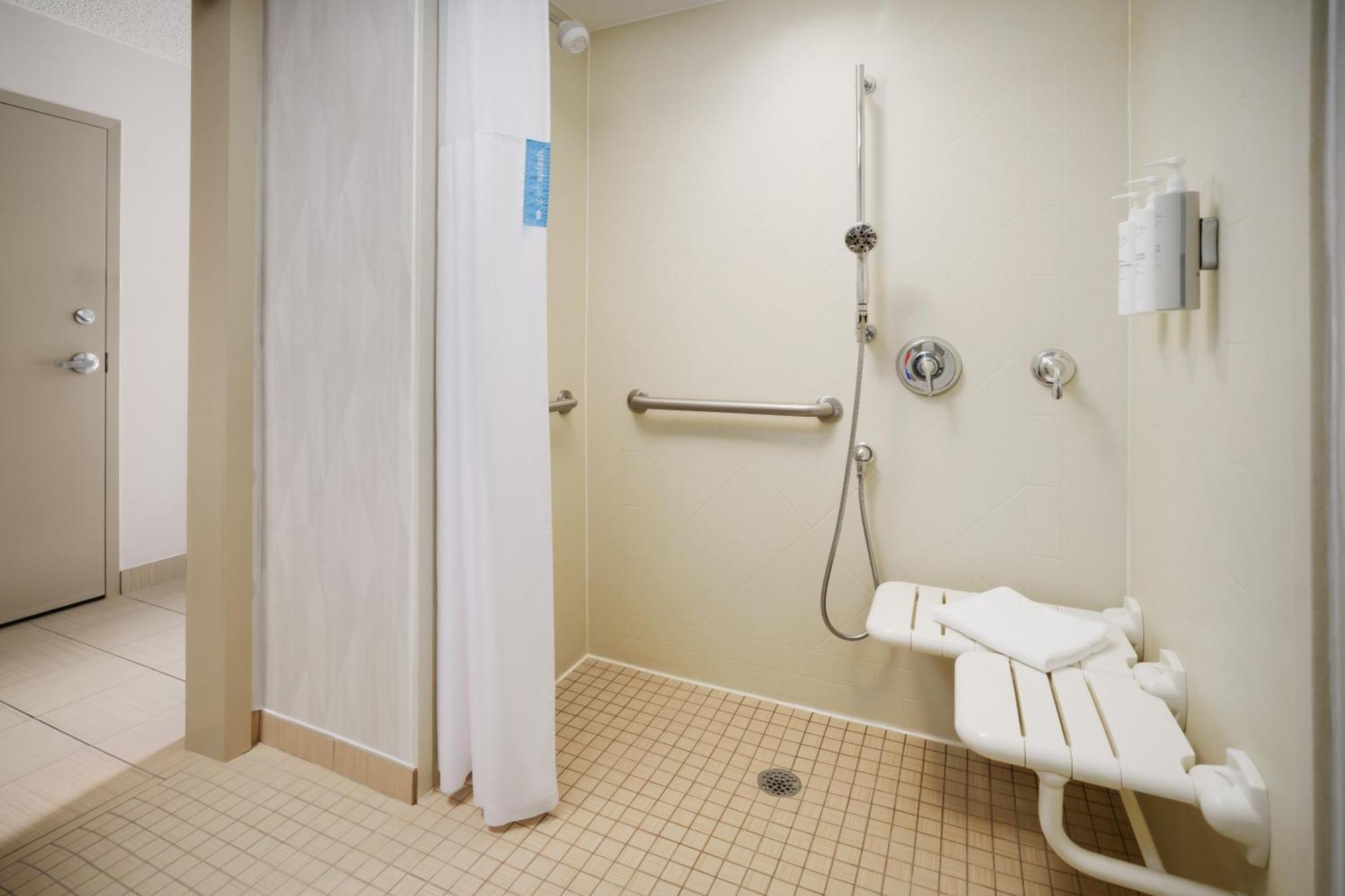 Hampton Inn Chicago-Midway Airport Bedford Park Bagian luar foto